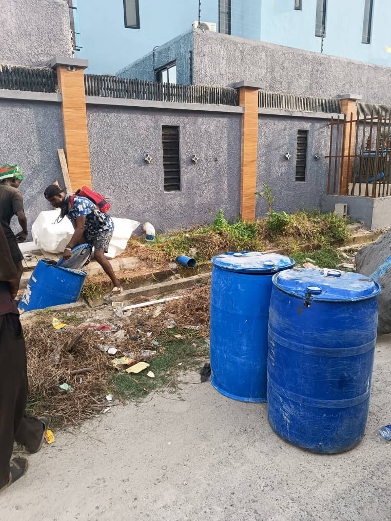CLEANING SERVICES